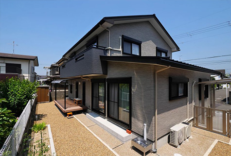 桧にこだわり、明るく広々としたゼロエネルギーのお家の外観