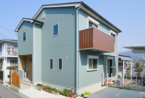 仲良し家族の子育て住宅の外観